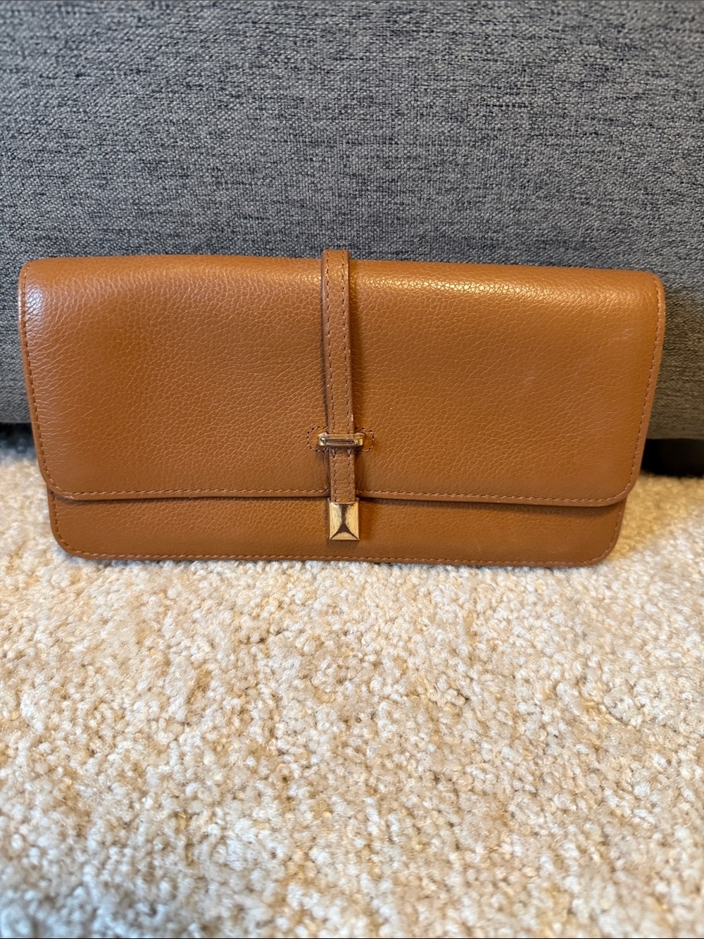 Vince Camino Leather Clutch Wallet in Camel.